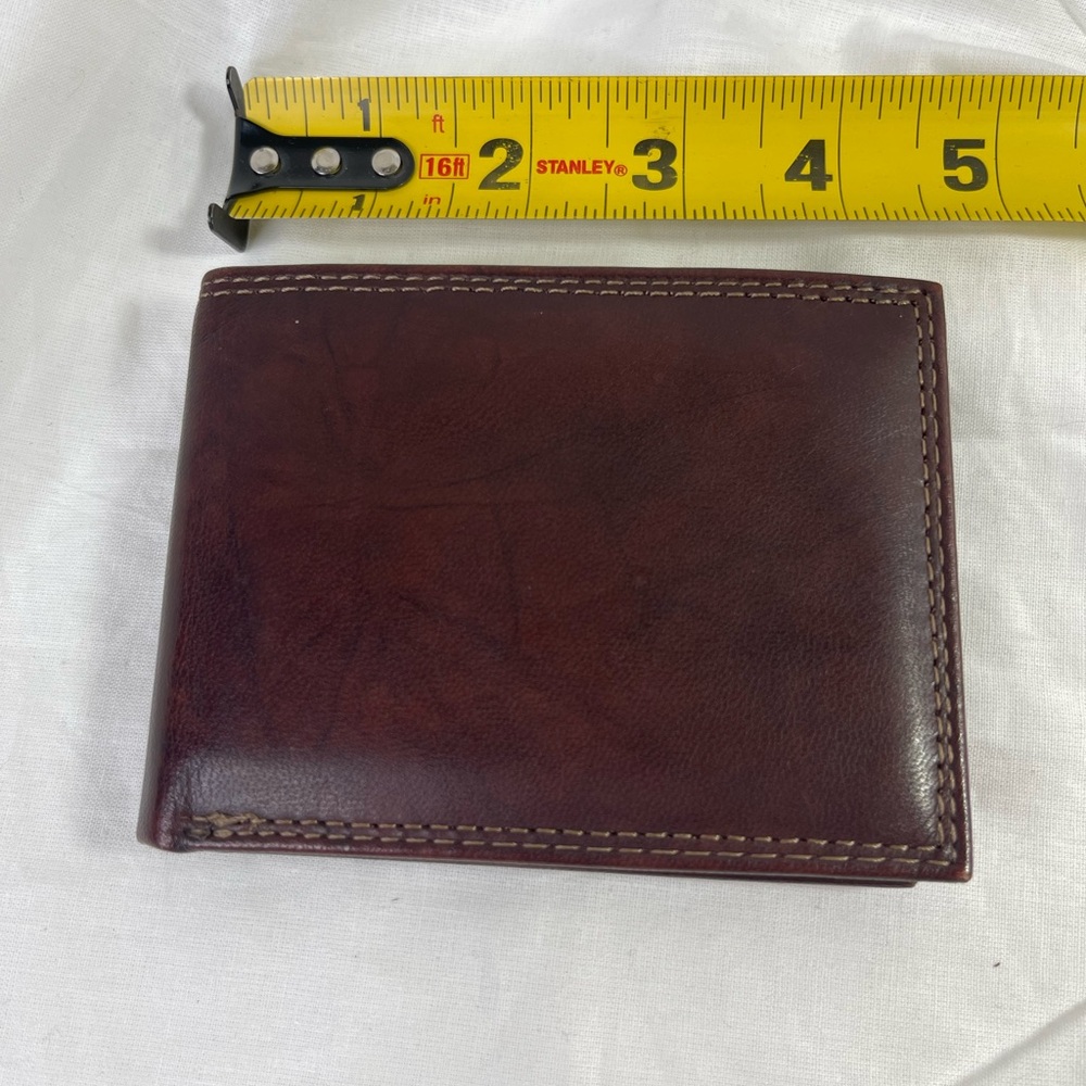 Buxton Brown Leather Bifold Wallet - Picture 3 of 7